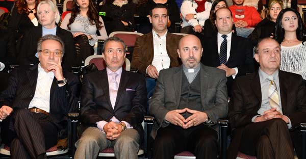 img (2)